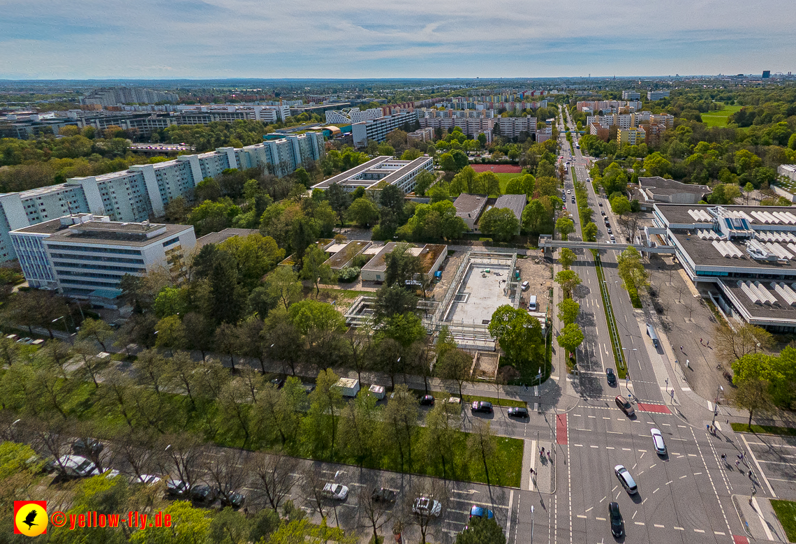 04.05.2023 - Luftbilder vom Haus für Kinder in Neuperlach